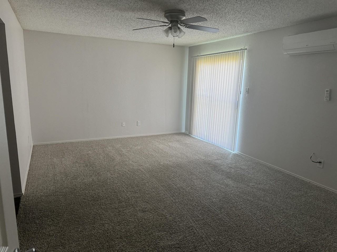 5986 Westcreek Dr - Photo 5 of 31