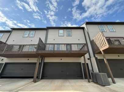 4242 Lennox Dr - Photo 2 of 8