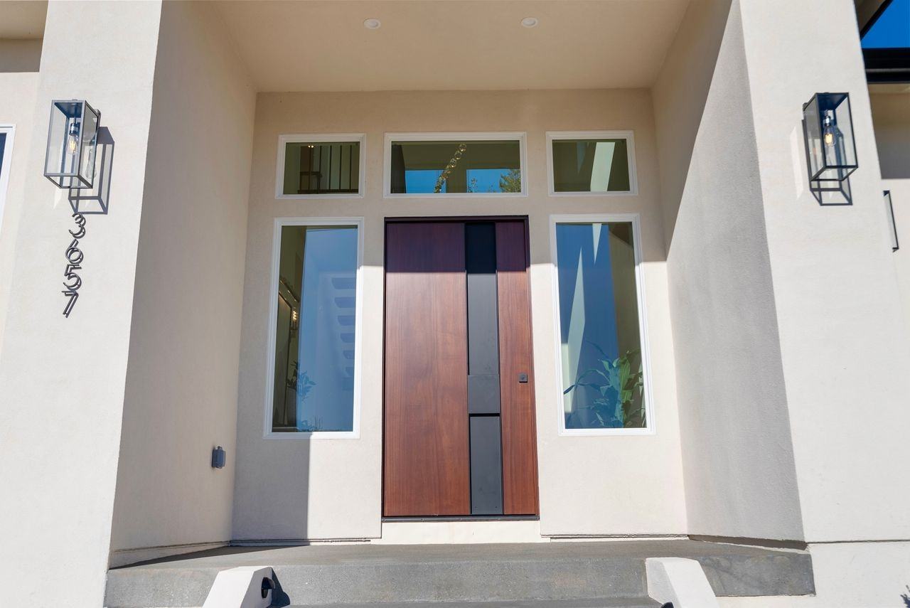 3657 Crown Hill Dr #1 - Photo 4 of 50