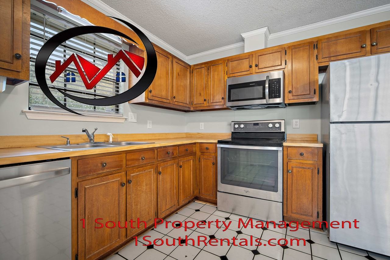 964 Mcneil Ave #1 - Photo 7 of 17