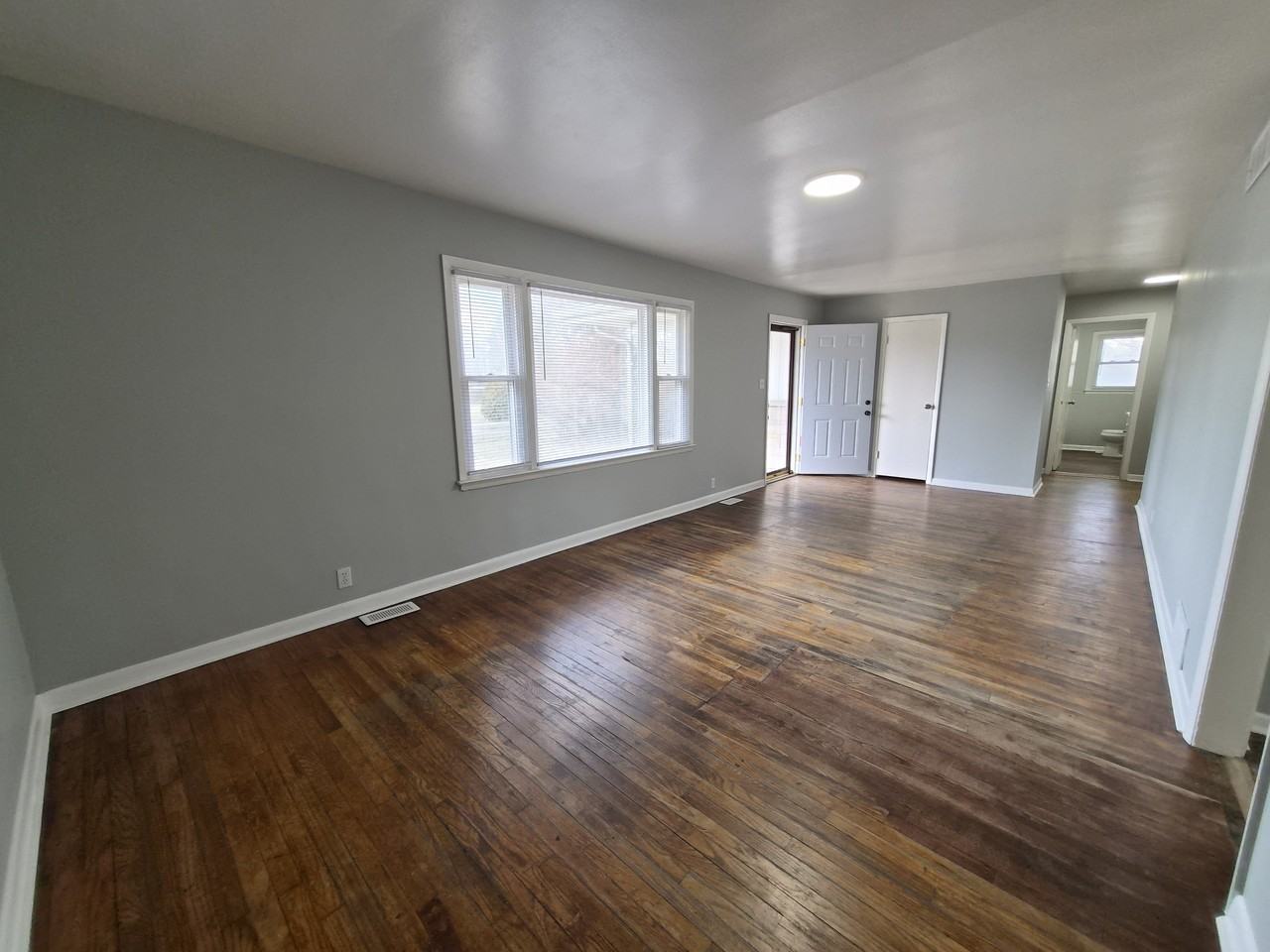 2703 Kristen Dr E #1 - Photo 5 of 19