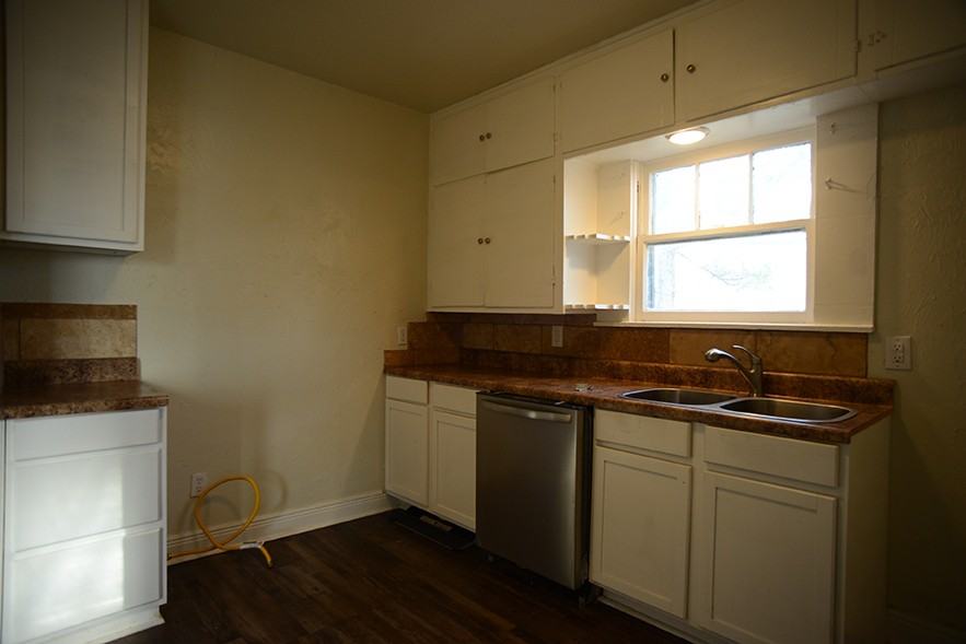 3612 W Park Pl #1 - Photo 5 of 7