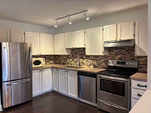 22222 119 Ave #1 - Photo 3 of 13