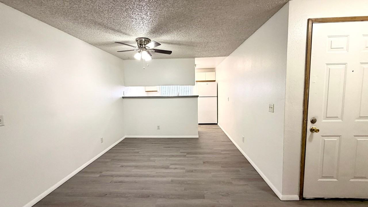 Clearwater Ridge Apartments - Photo 4 of 38