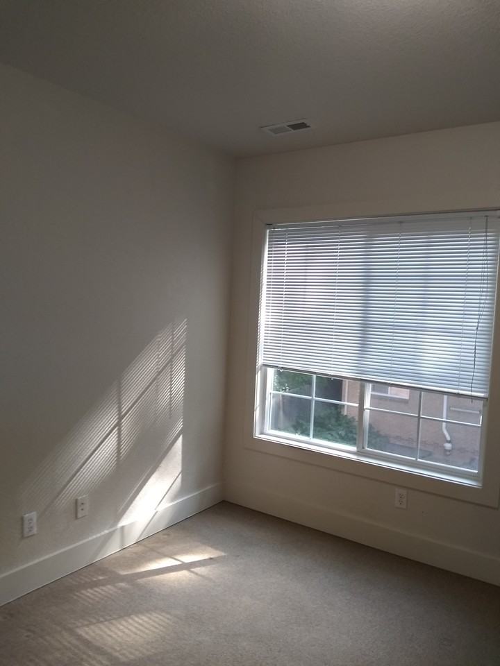 2115 Jackson St #A - Photo 6 of 8