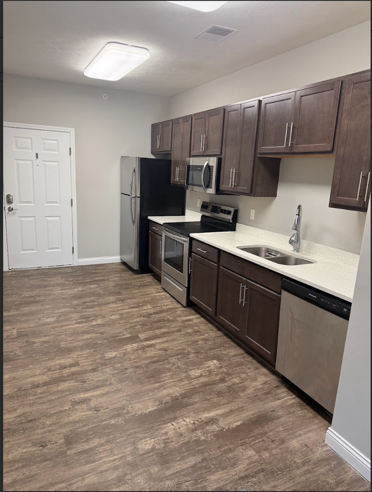 Crossing at Chauncey Hill - Photo 6 of 15