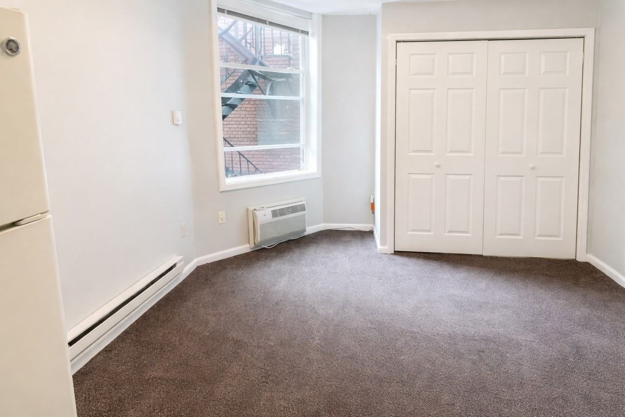 333 MELWOOD AVENUEAPT 06 #6 - Photo 2 of 9