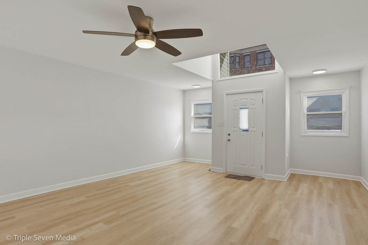 1902 S May St #1 - Photo 3 of 25