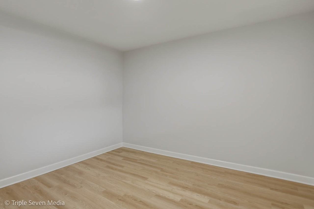 1902 S May St #1 - Photo 6 of 25