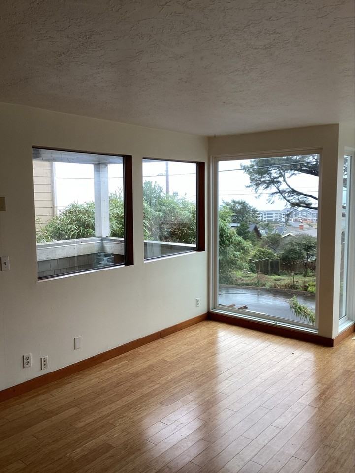 417 Southwest 6th Street-New - A #A - Photo 4 of 18