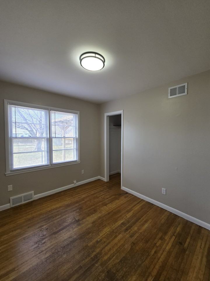 333 N Colby Ave #1 - Photo 6 of 30