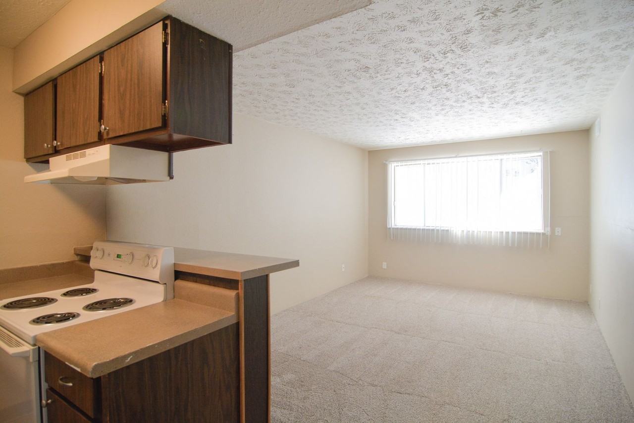 Cottonwood Apartments - Photo 2 of 25