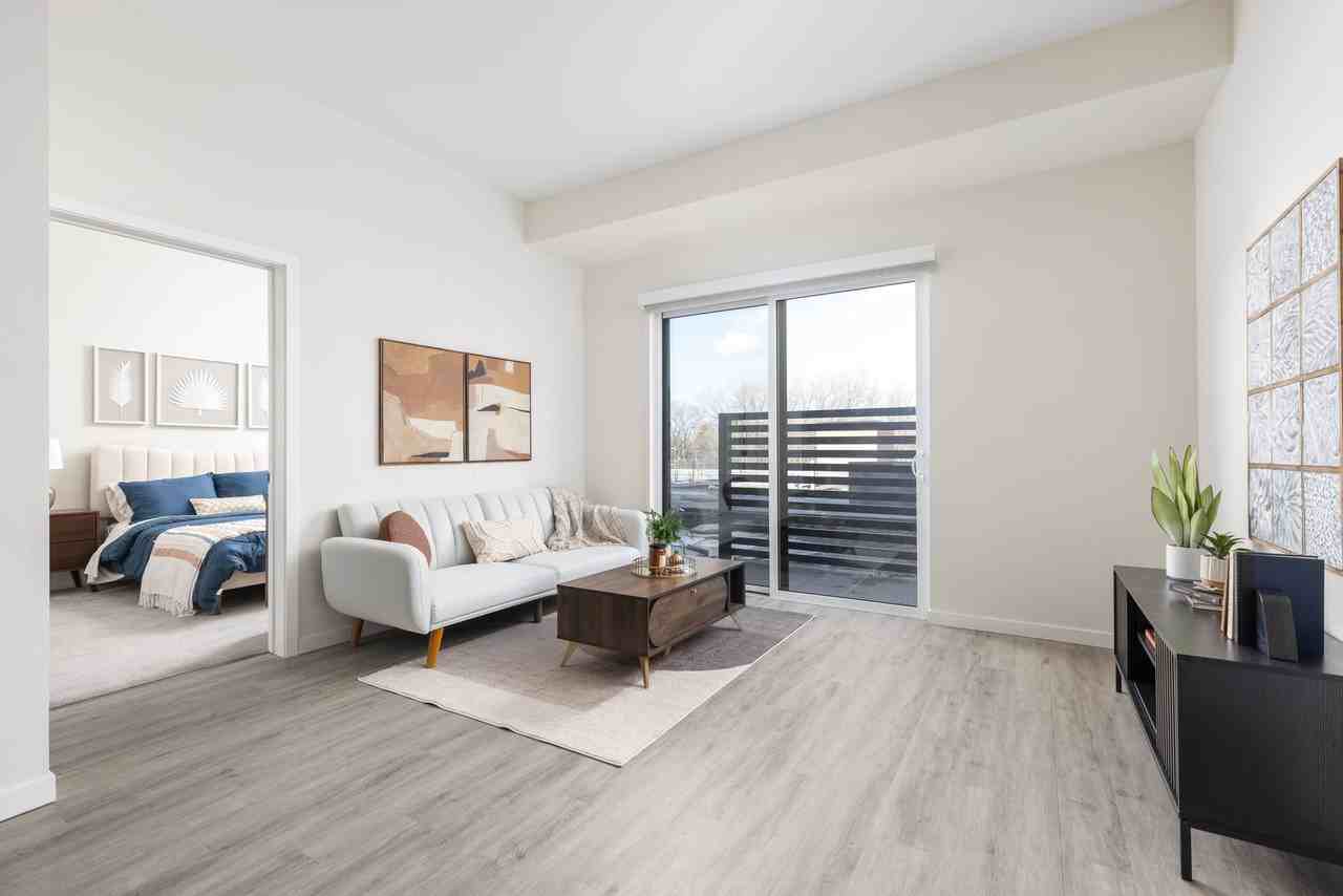 The Brooks Apartments - Photo 4 of 50