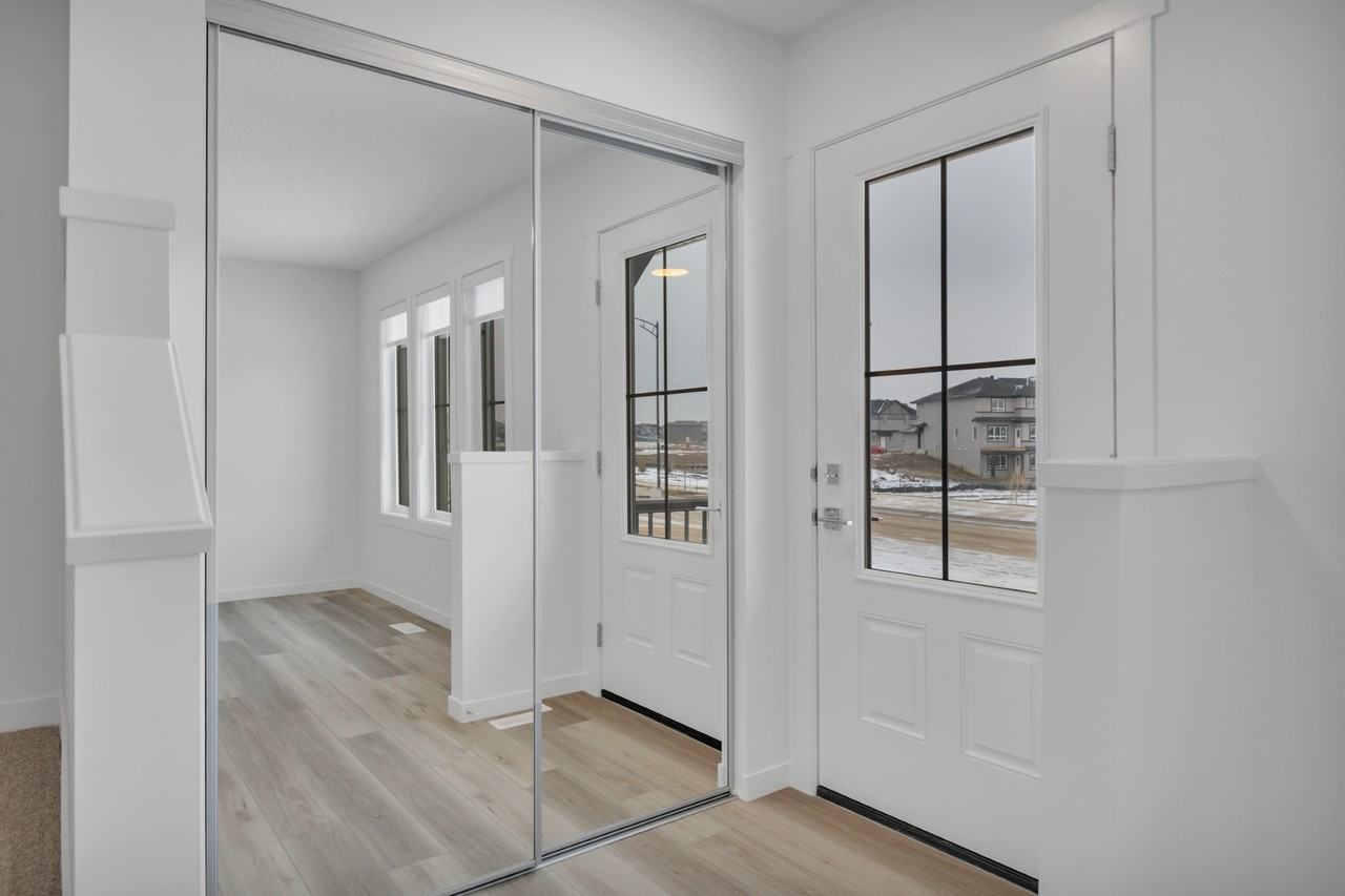 #2 - 1235 Keswick Drive SW - Photo 4 of 40