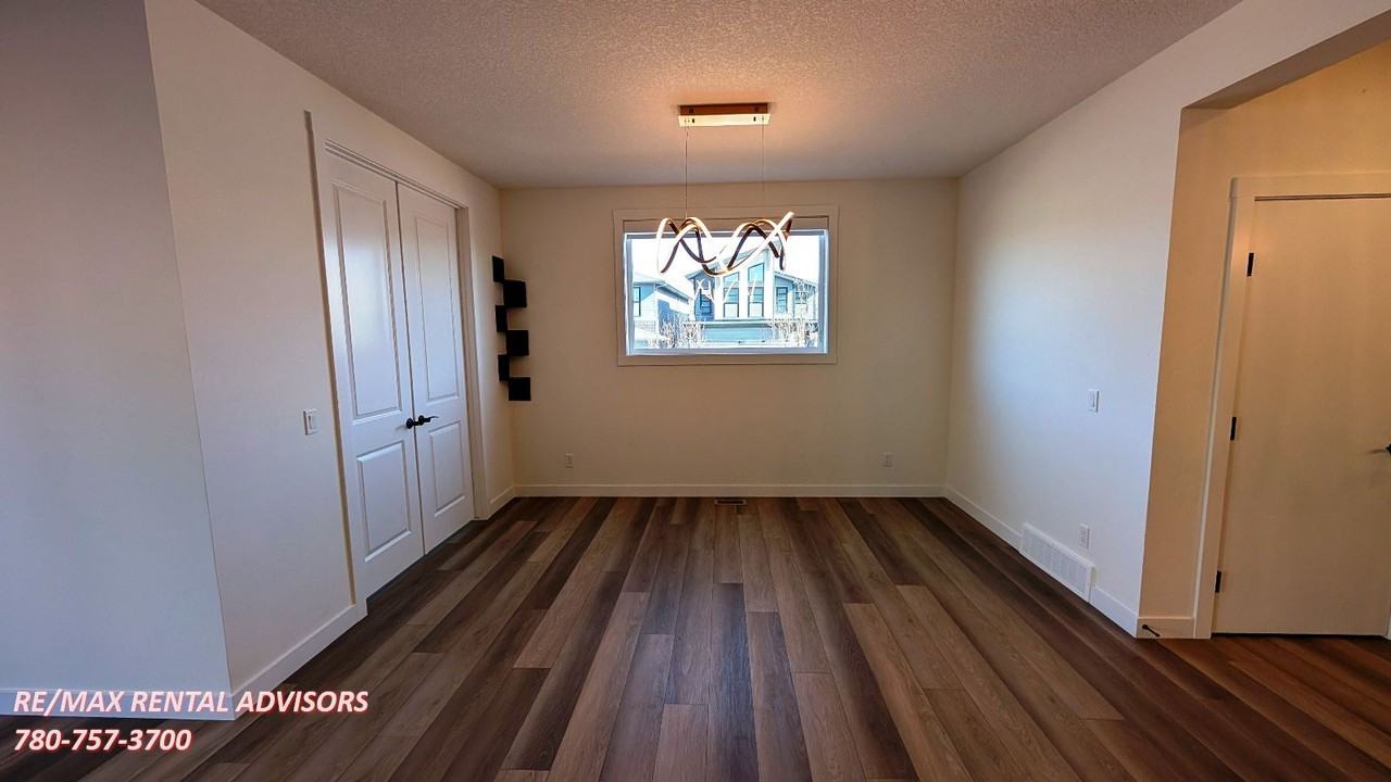 255 Rowley Way Nw - Photo 5 of 24