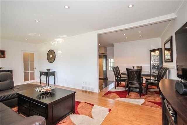 1306 Gainsborough Drive - Photo 5 of 12