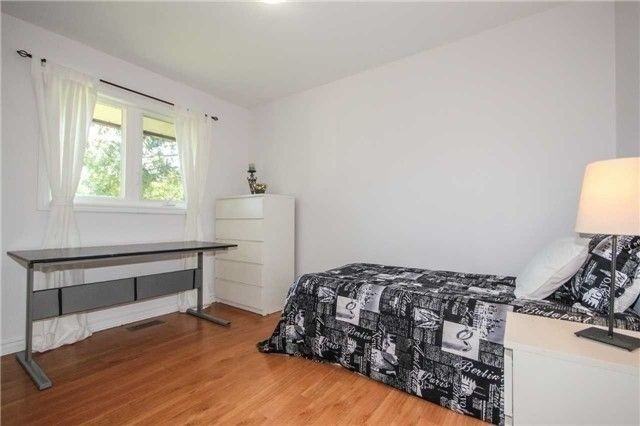 1306 Gainsborough Drive - Photo 7 of 12