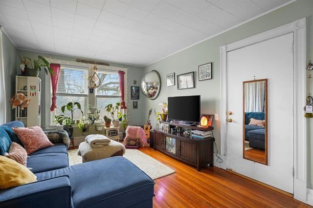 1140 E Johnson St #4 - Photo 2 of 20