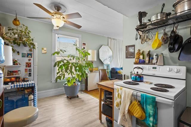 1140 E Johnson St #4 - Photo 4 of 20