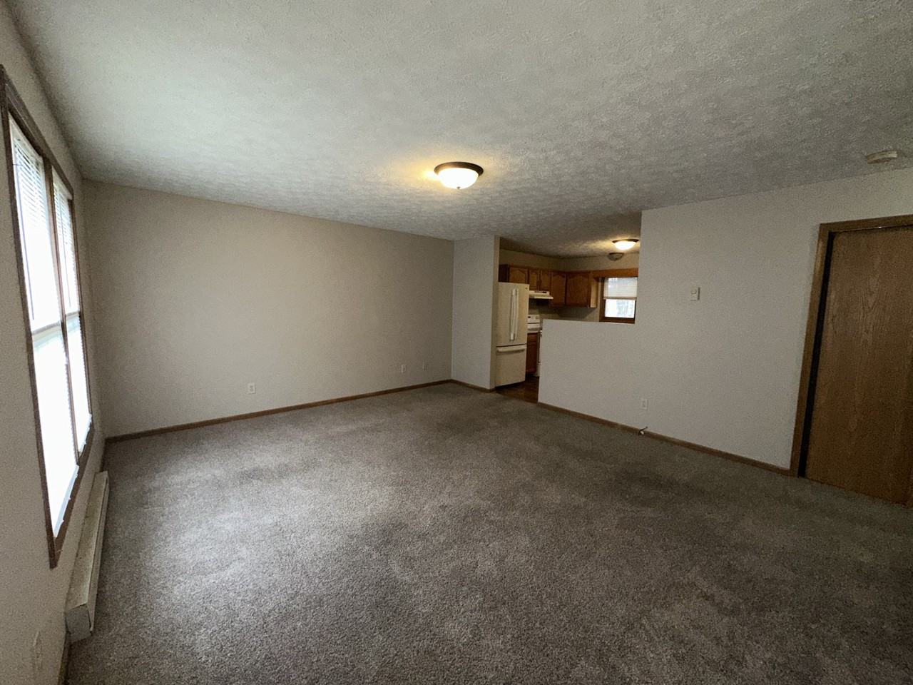 8 Westside Ct #8 - Photo 2 of 8