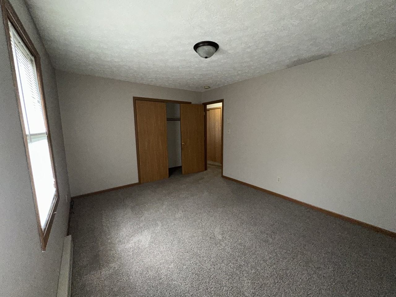 8 Westside Ct #8 - Photo 5 of 8