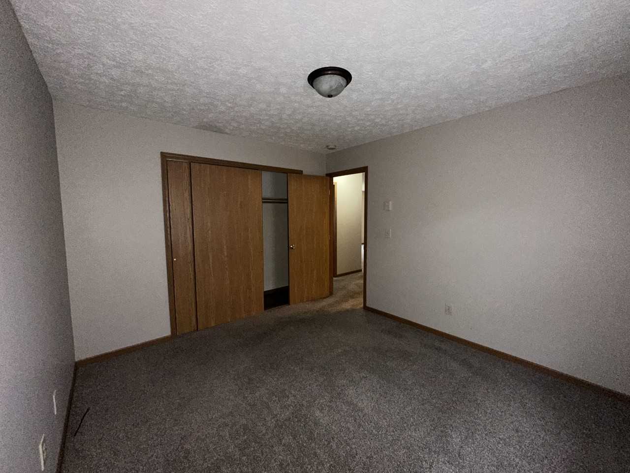 8 Westside Ct #8 - Photo 7 of 8