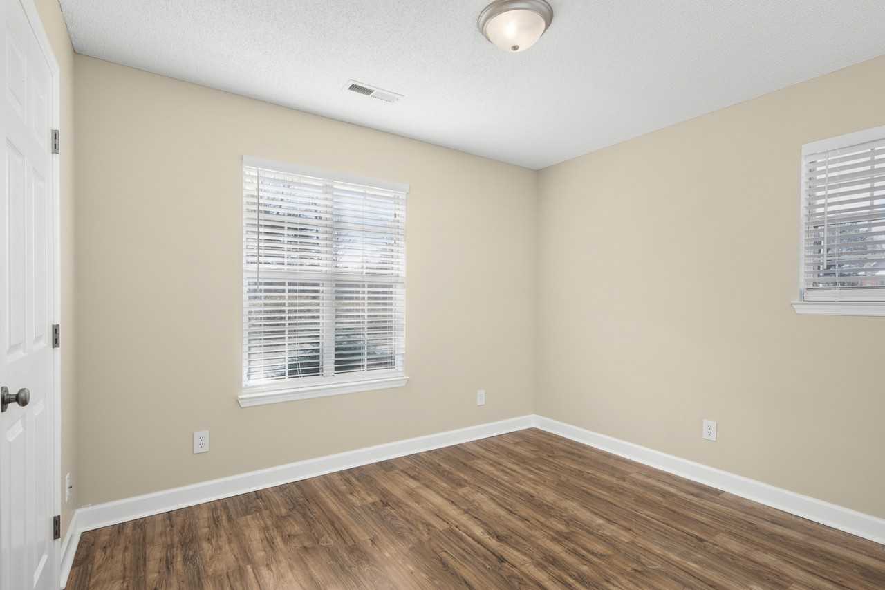 105 Pine Cone Dr #1 - Photo 6 of 9