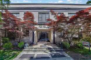 The Roslyn - 935 Jervis - Photo 1 of 1