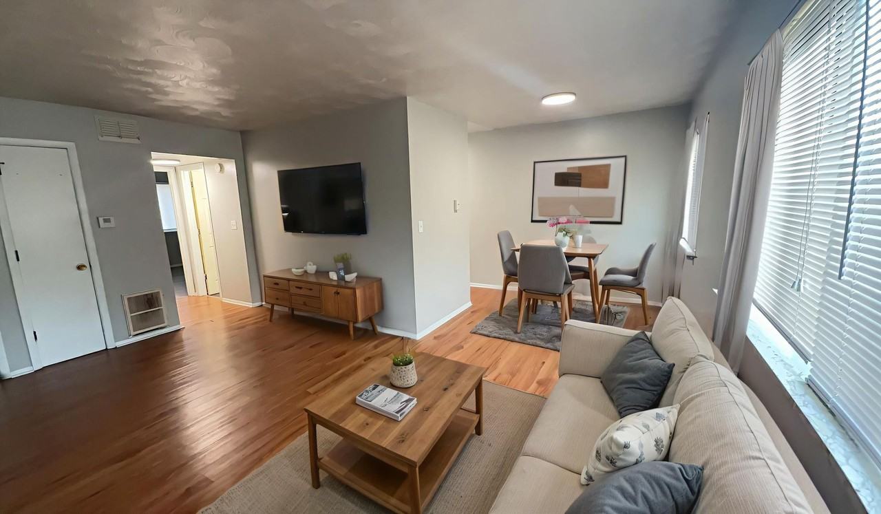 720 W Centennial Ave - Photo 3 of 8