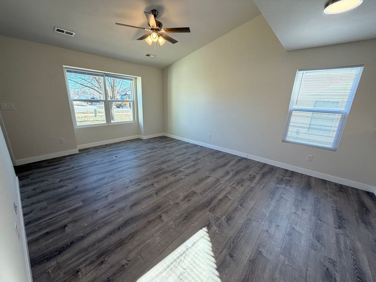 1701 Hanover Blvd - Photo 4 of 32