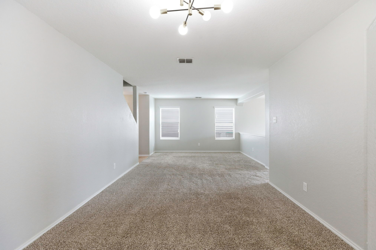 12114 Mountain Pne #1 - Photo 5 of 24