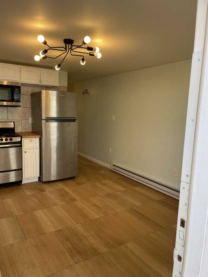 613 Shropshire Avenue RPG - 2 #2 - Photo 3 of 12