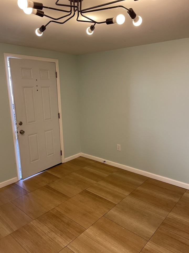 613 Shropshire Avenue RPG - 2 #2 - Photo 5 of 12