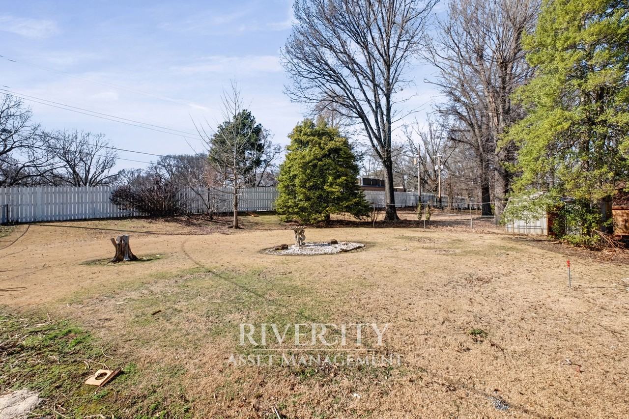 3751 Charles Dr #1 - Photo 4 of 22