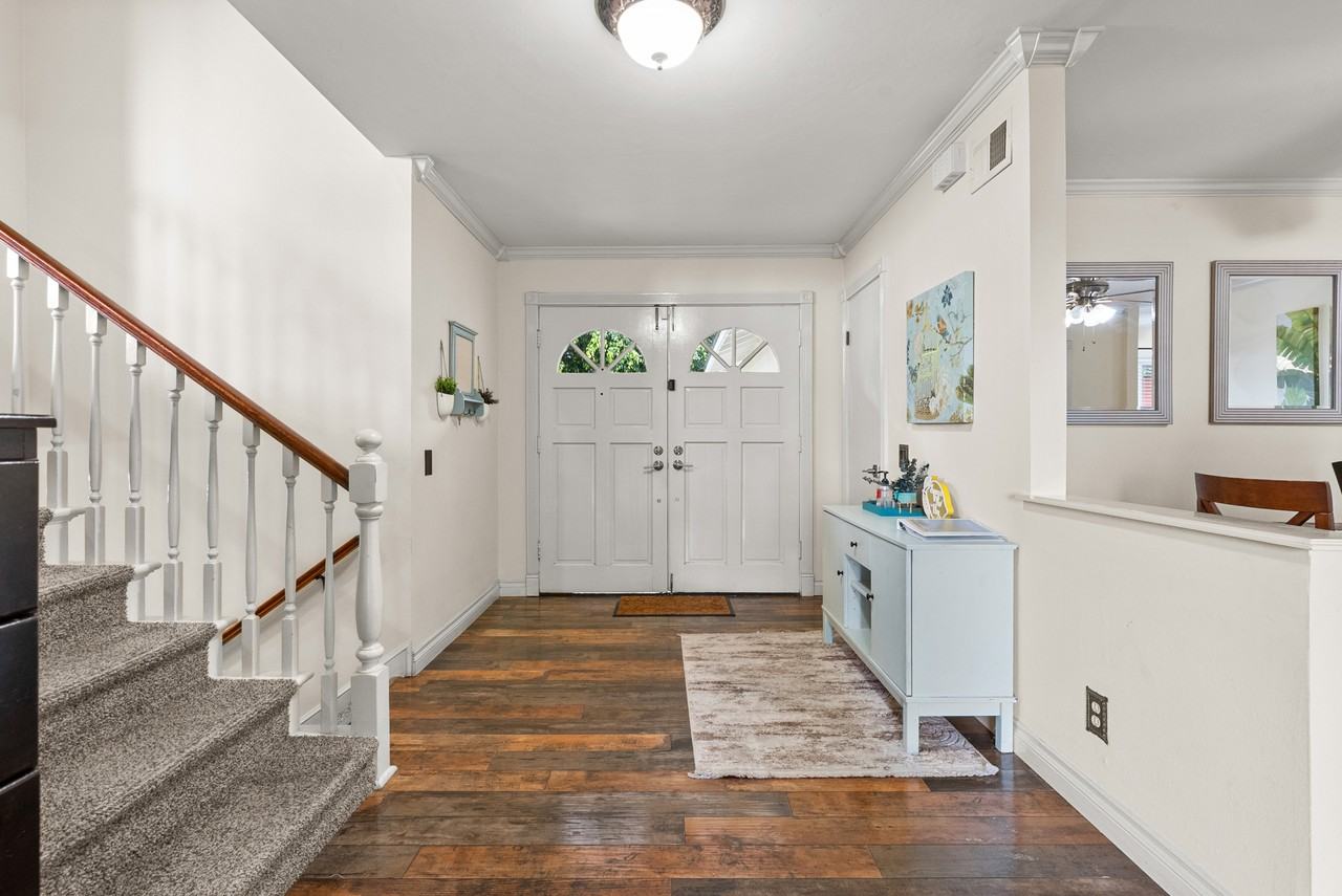 9558 Swinton Ave #1 - Photo 5 of 50