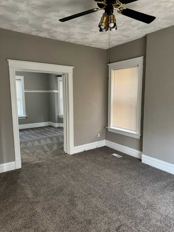 6521 Crest Ave #1 - Photo 6 of 16