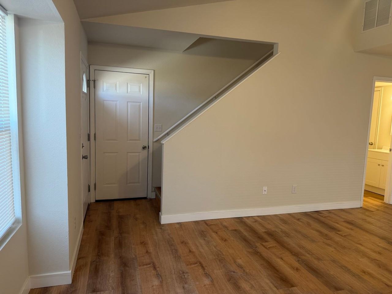 1703 Hanover Blvd - Photo 5 of 32