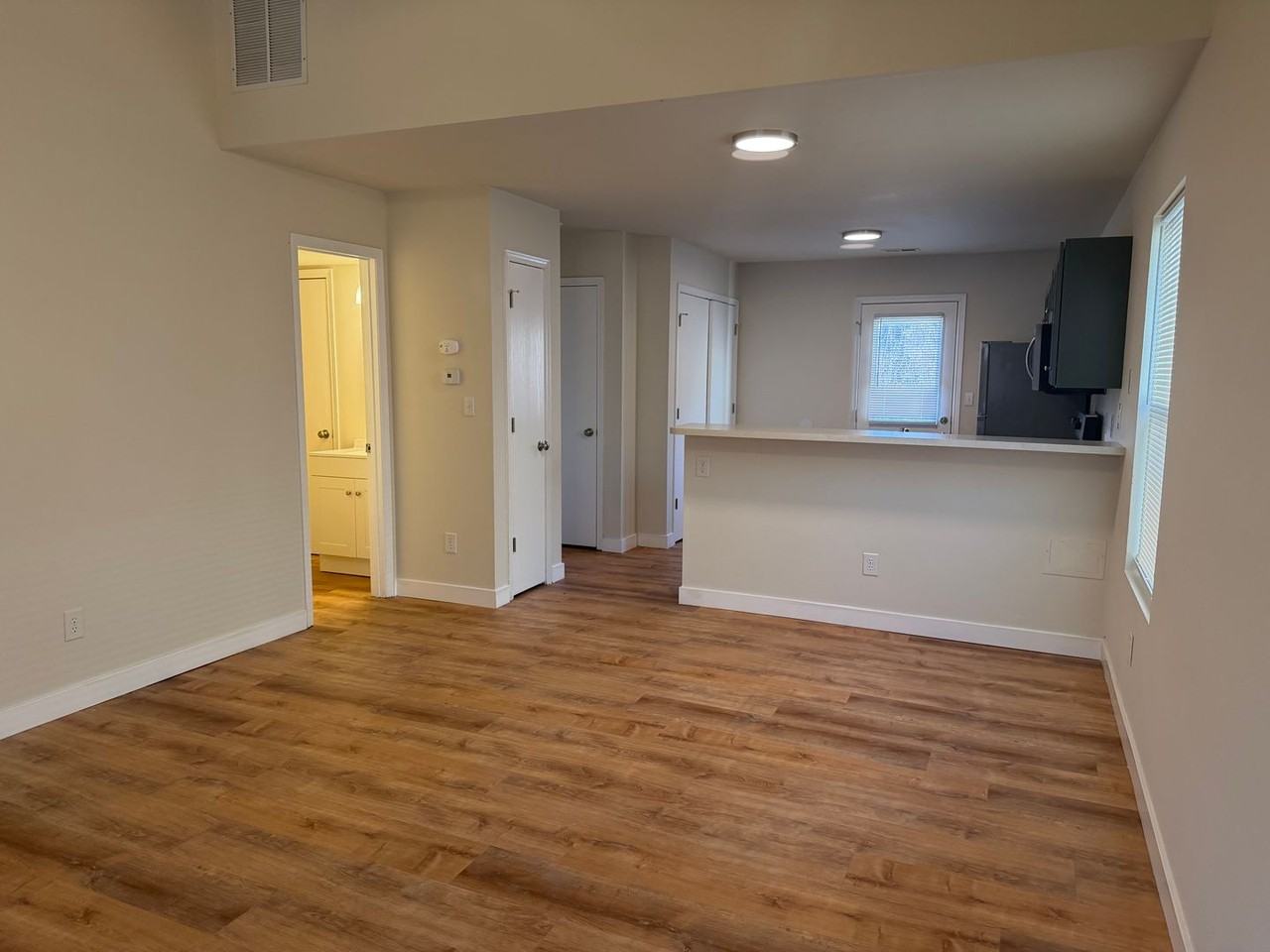 1703 Hanover Blvd - Photo 6 of 32