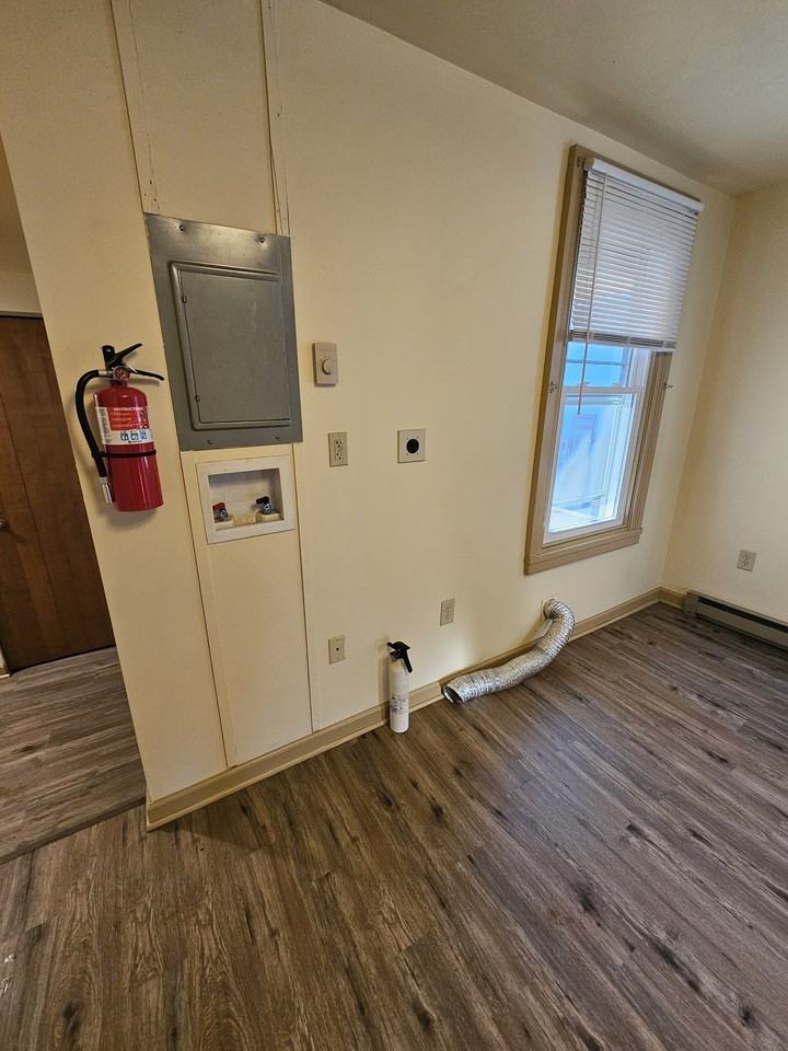 16 N 5th St #B - Photo 6 of 8