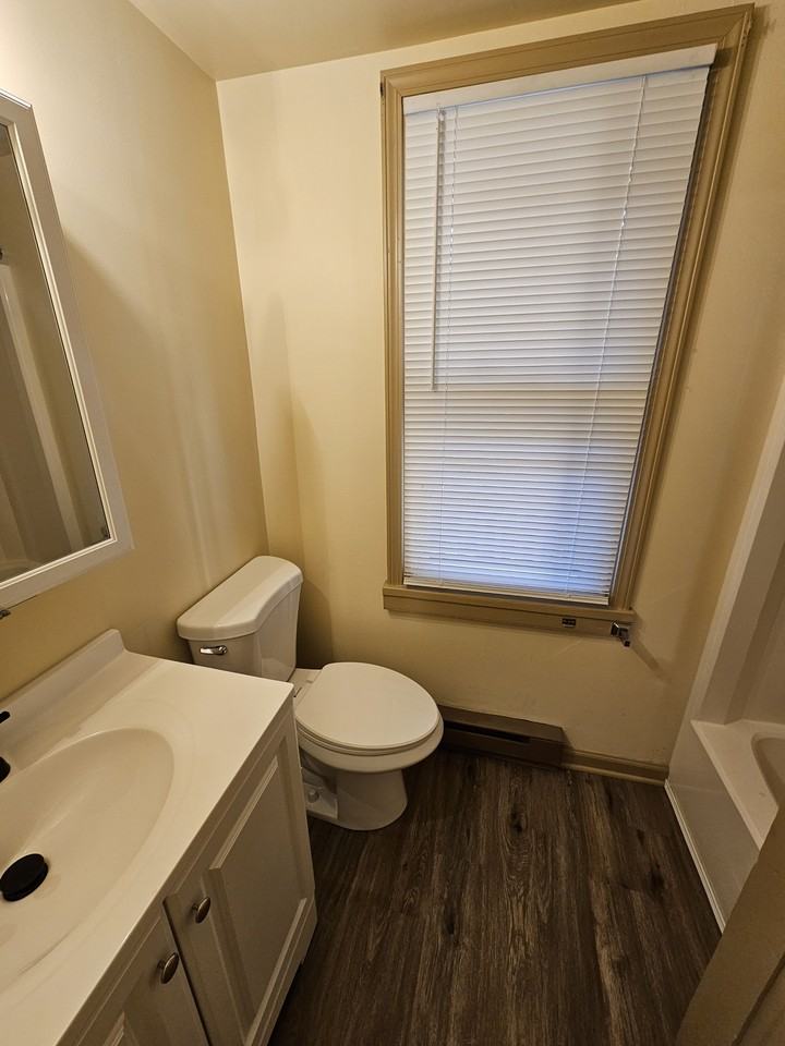 16 N 5th St #B - Photo 7 of 8