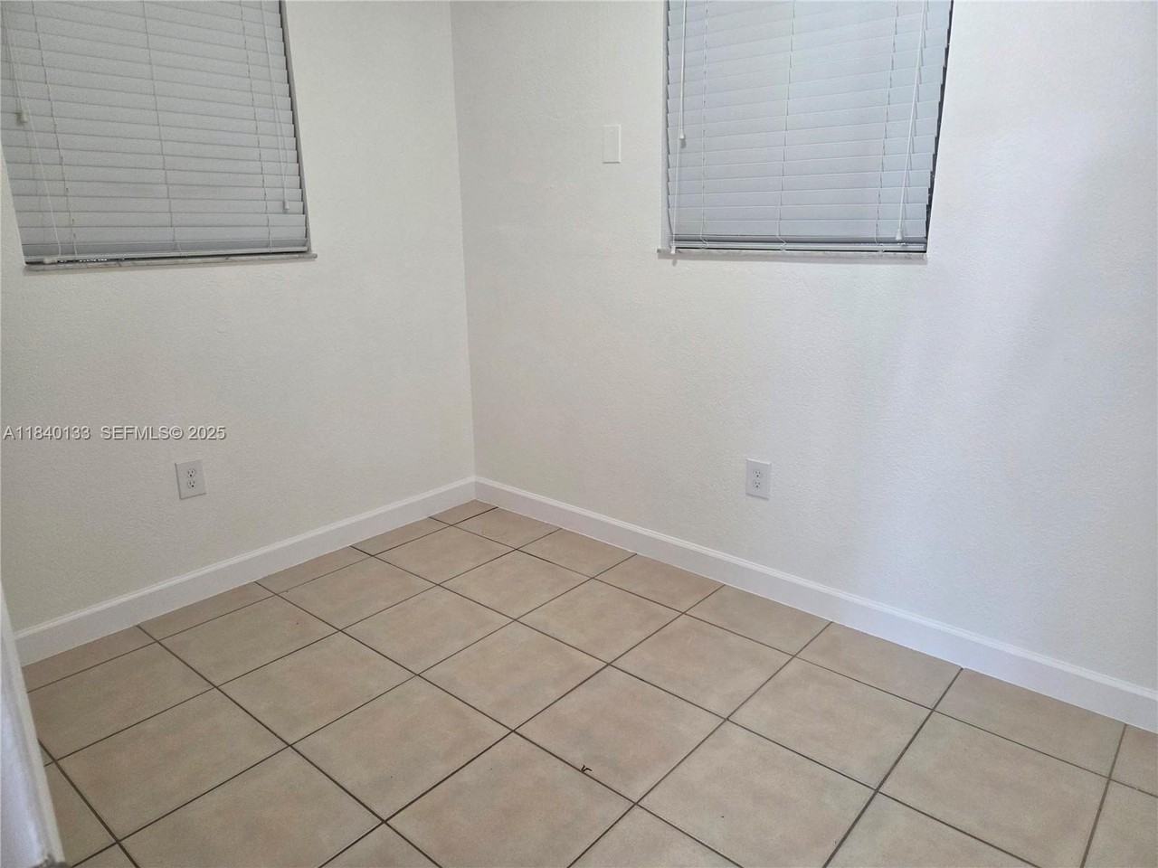 5451 East 2nd Avenue - Photo 7 of 12