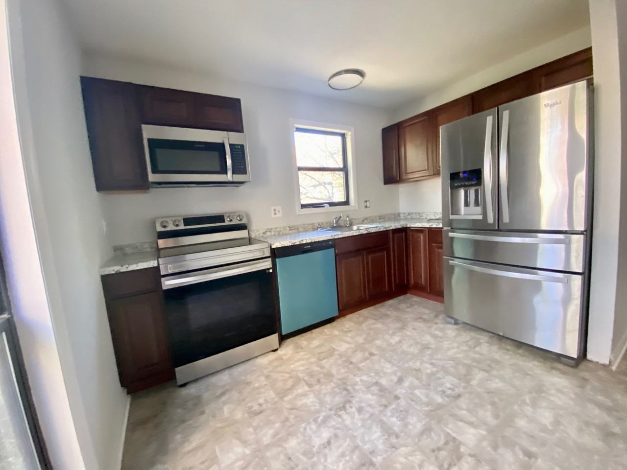 5805 Dockridge Ct #1 - Photo 3 of 19