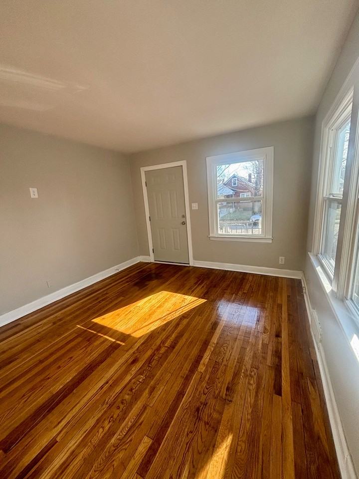 328 Cecil Ave #1 - Photo 3 of 11