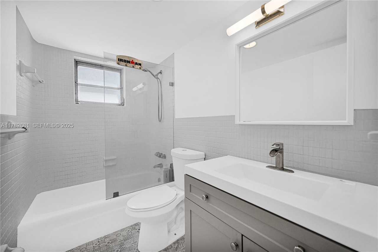 1340 Lincoln Road #608 - Photo 3 of 21