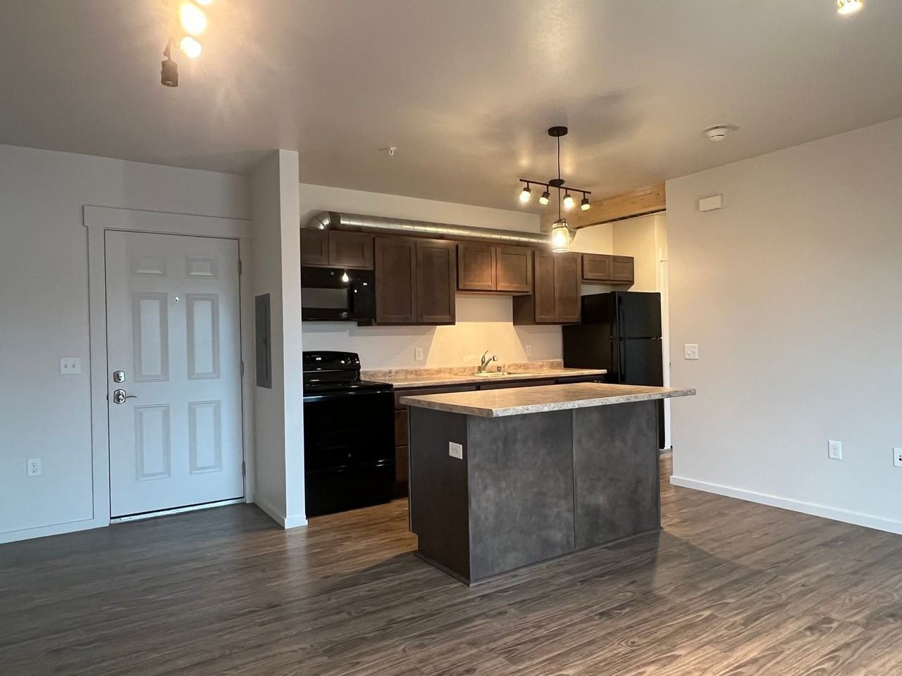 1026 W 1st St Unit D205 #D205 - Photo 3 of 10