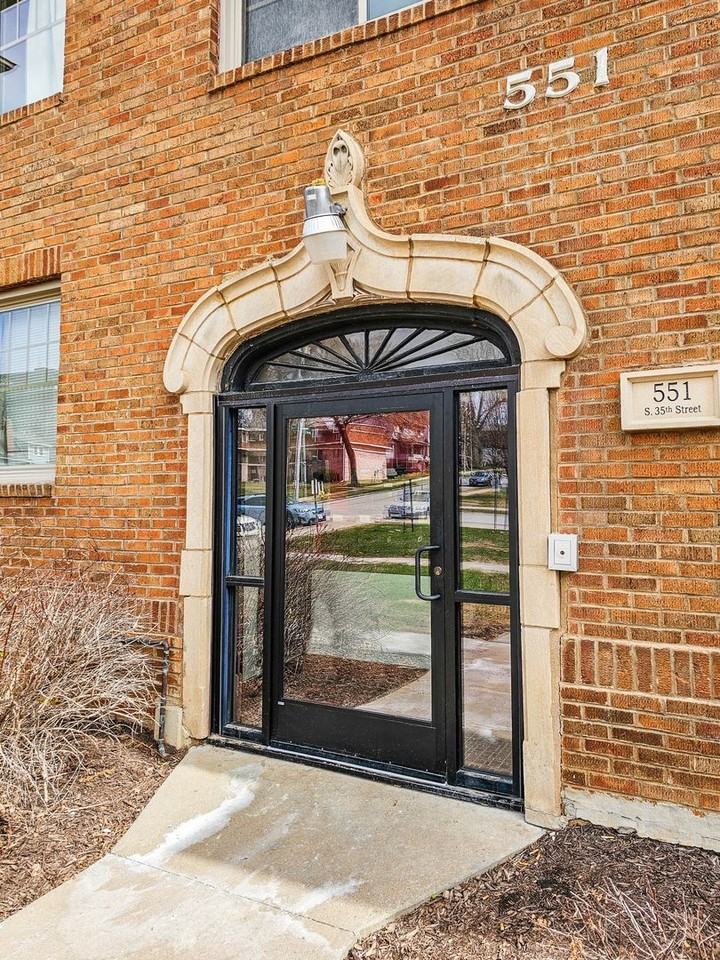 University Place Apartments - Photo 3 of 19