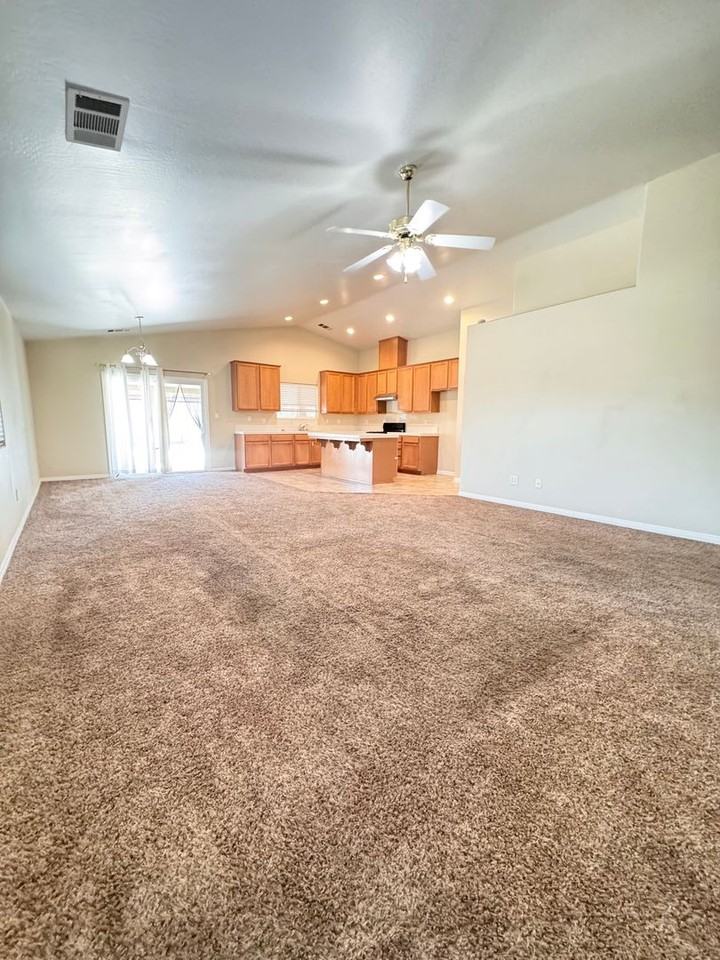 2517 Basque Hills Dr - Photo 5 of 21