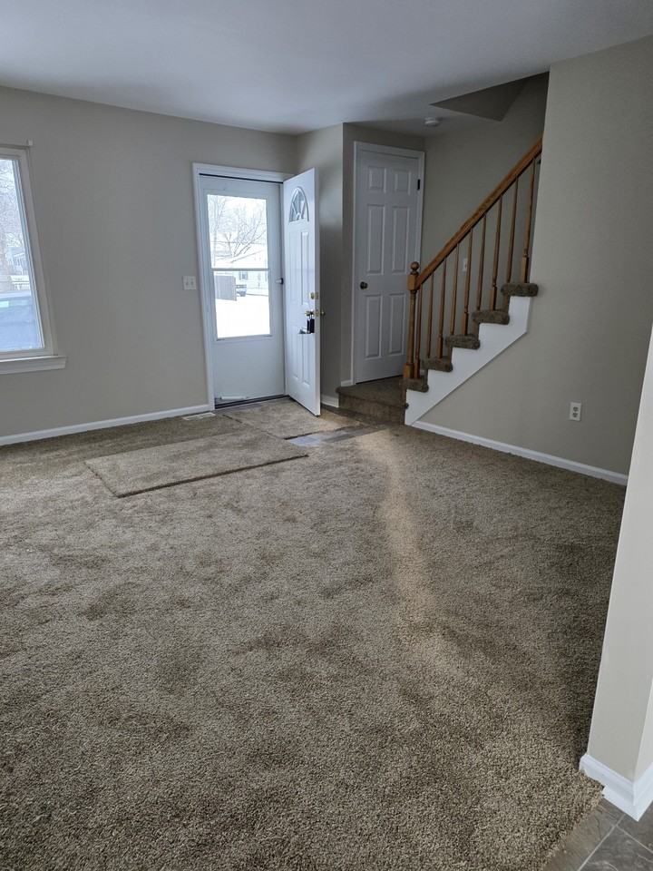 2622 Maple St #1 - Photo 3 of 9