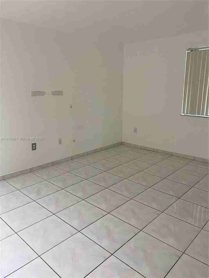 2720 West 63rd Place #203 - Photo 6 of 11