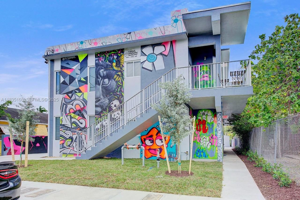 346 Northwest 35th Street #1 - Photo 5 of 15